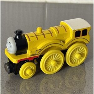 VTG Thomas & Friends MOLLY 2005 Wooden Train Engine Learning Curve #2555WJ00